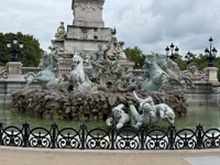 a monument in Bordeaux France Susan's Story, a monument in Bordeaux France