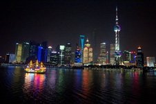the Pearl Tower in Shanghai Photo from Susan's Story, the Pearl Tower in Shanghai at night