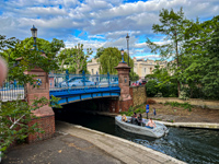 some friends out on a boat in the canals of Little Venice about to go under a beautiful blue girder bridge Susan's Story, some friends out on a boat in the canals of Little Venice about to go under a beautiful blue girder bridge