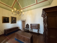 a room in the National Palace of Sinatra Susan's Story, a room in the National Palace of Sinatra